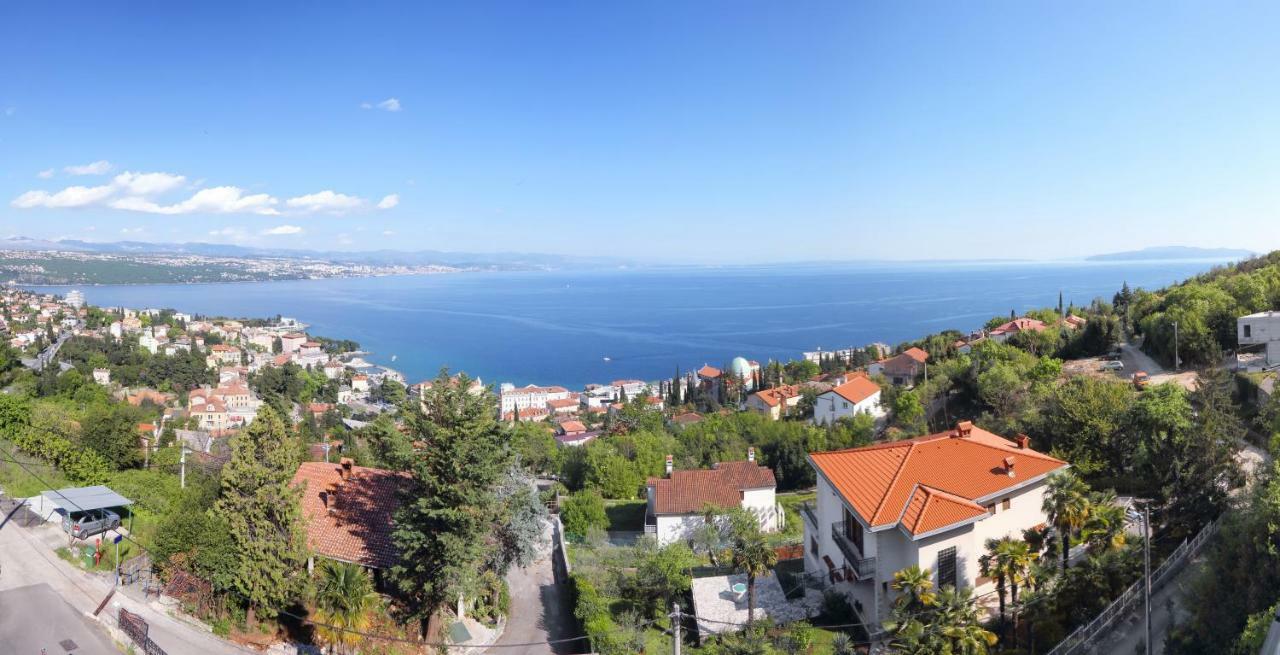 Apartment Birds View Opatija Bagian luar foto